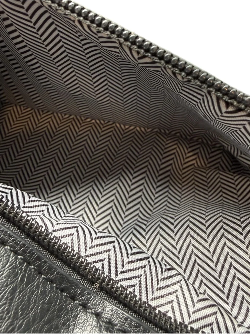 Vegan Leather Crossbody Sling Bag Chevron Lining Casual Travel Pack Black